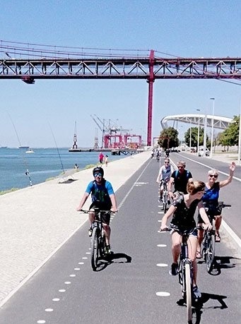 Tour in Lisbon by bike