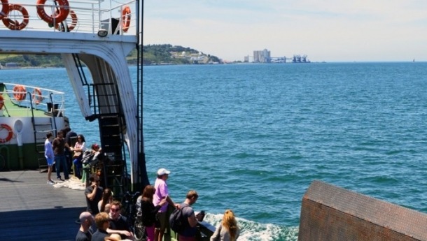 2 -Belem-Caparica_Bike_Tour_Ferry_2_Tejo_1