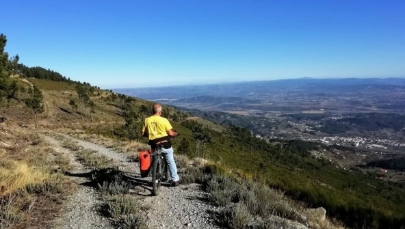 À Volta de Portugal em Bicicleta – Hoje tipo drone.