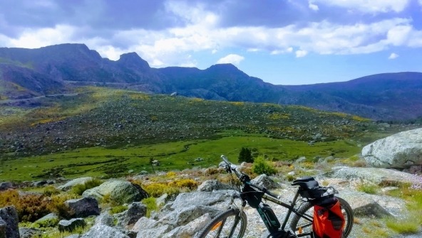  Serra da Estrela de Bicicleta  – Teixoso – Poço do Inferno – Poios Brancos - Teixoso