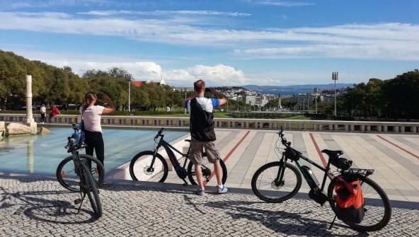 Passeios Privados – Os Primeiro Comentários.