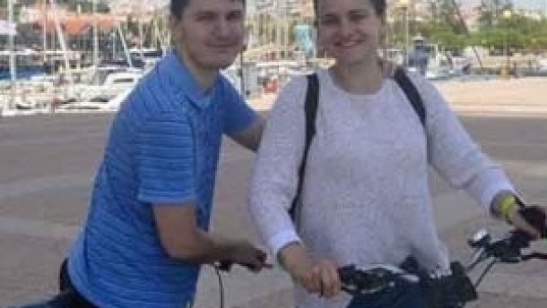 free-bike-tours-lisbon-romantic-docas-4a-300x298