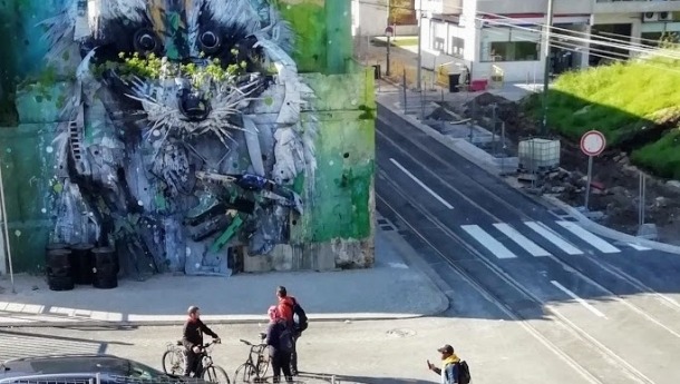 street-art-free-bike-tours-lisbon-2
