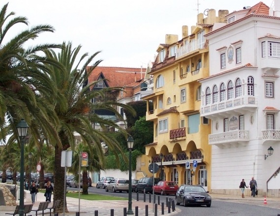 cascais-lisbon-sintra-day-tour-bike-car-be-up-in-portugal-6