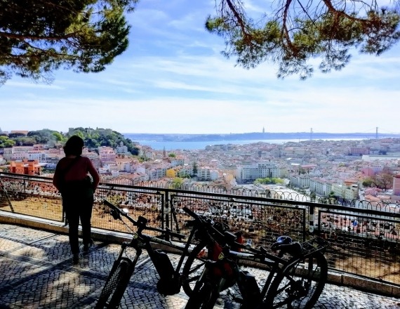 lisbon_viewpoints_by_bike_tour_26