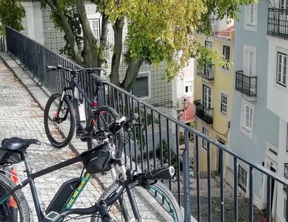 lisbon_viewpoints_by_bike_tour_76