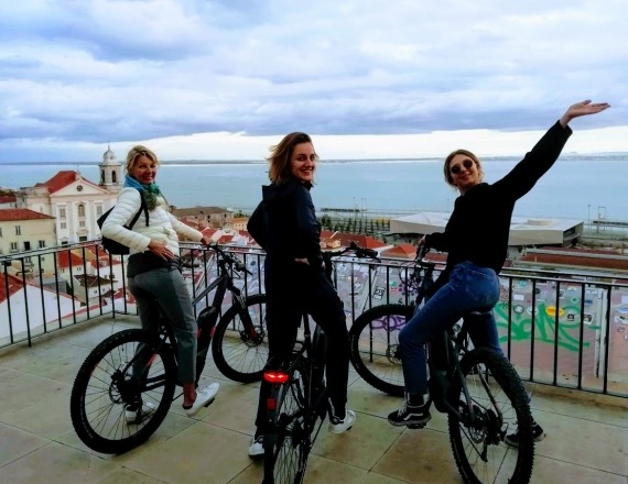 lisbon_viewpoints_by_bike_tour_68