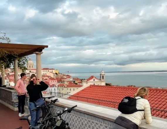 lisbon_viewpoints_by_bike_tour_63